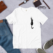 引っ張る猫 猫Tシャツ|かわいい猫イラスト