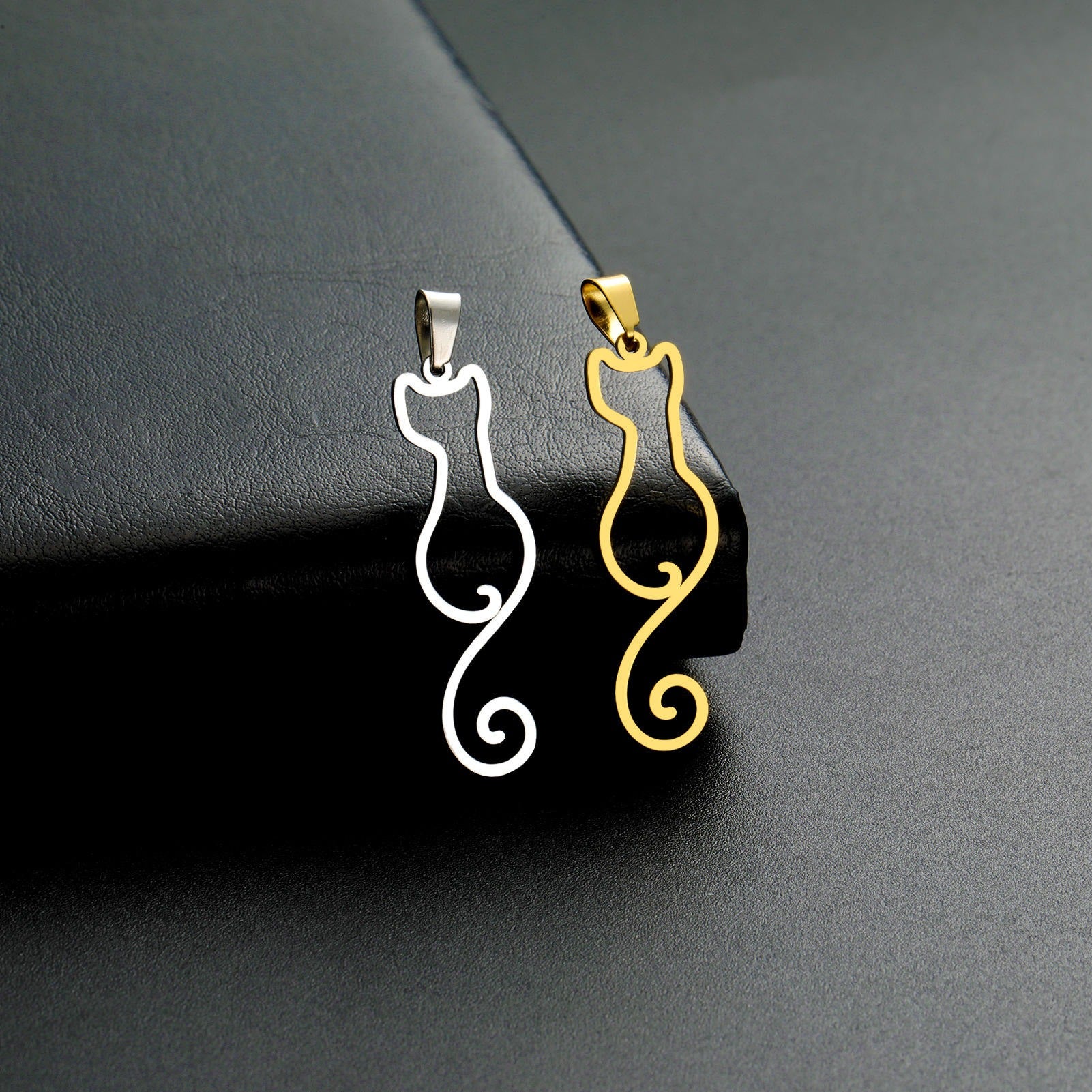 猫 ネックレス レディース 人気 ネコ ペンダント バレンタインギフト・誕生日・記念日・母の日プレゼント (割引クーポン対象外).