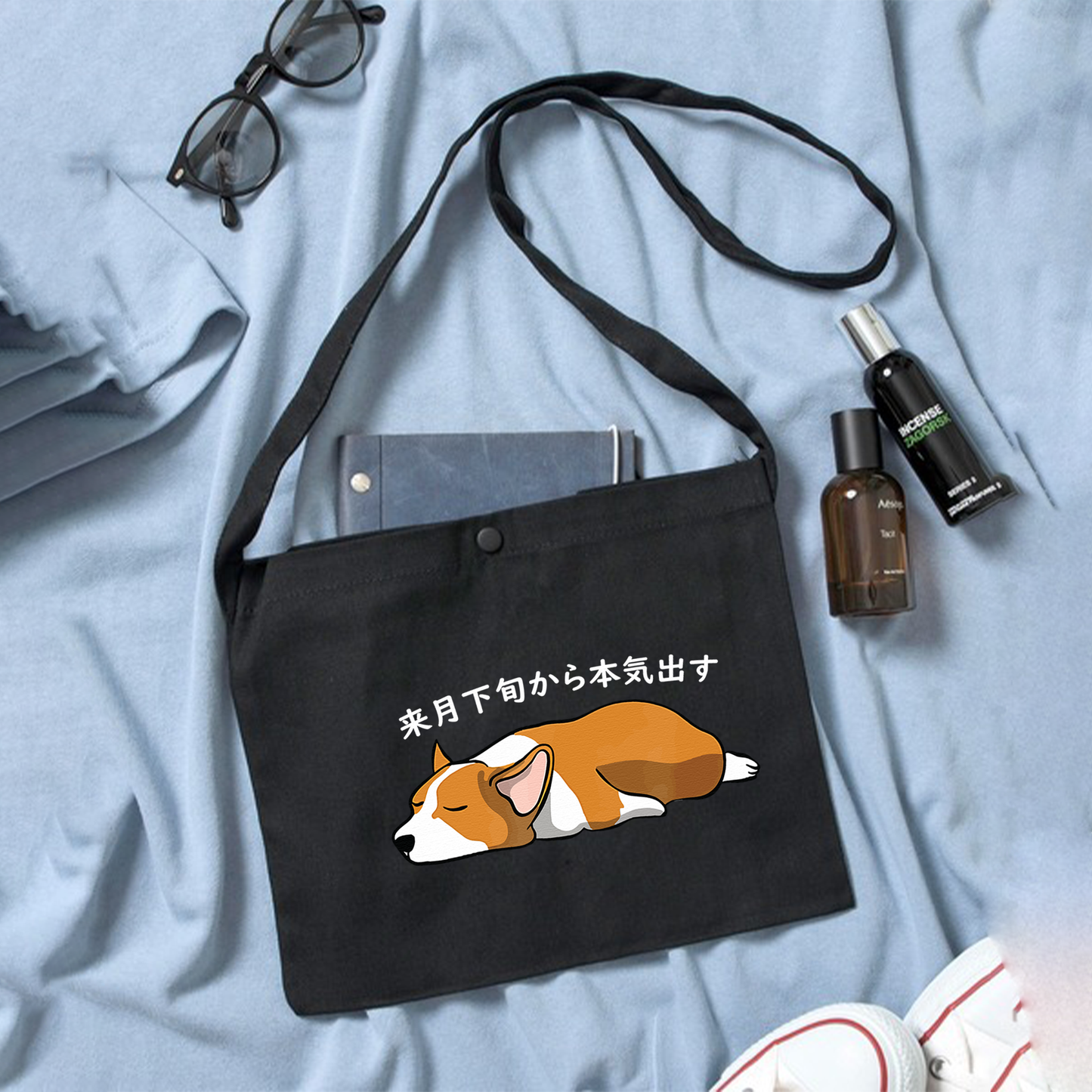 犬イラストレギュラー キャンバス サコッシュ Corgi犬 来月下旬から本気出す