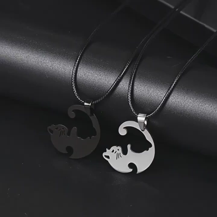 可愛い猫ネックレス ペアネックレス 男女兼用 恋人 人気 プレゼント セット販売 (割引クーポン対象外).