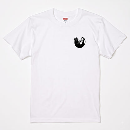 CAT & COFFEE | 手描き風 ワンポイント 黒猫 コーヒーカップ ミニマル グラフィック Tシャツ【猫雑貨・普段着・きれいめ・ユニセックス・ギフトに最適】