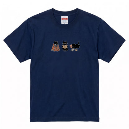 読書する黒猫たち Tシャツ
