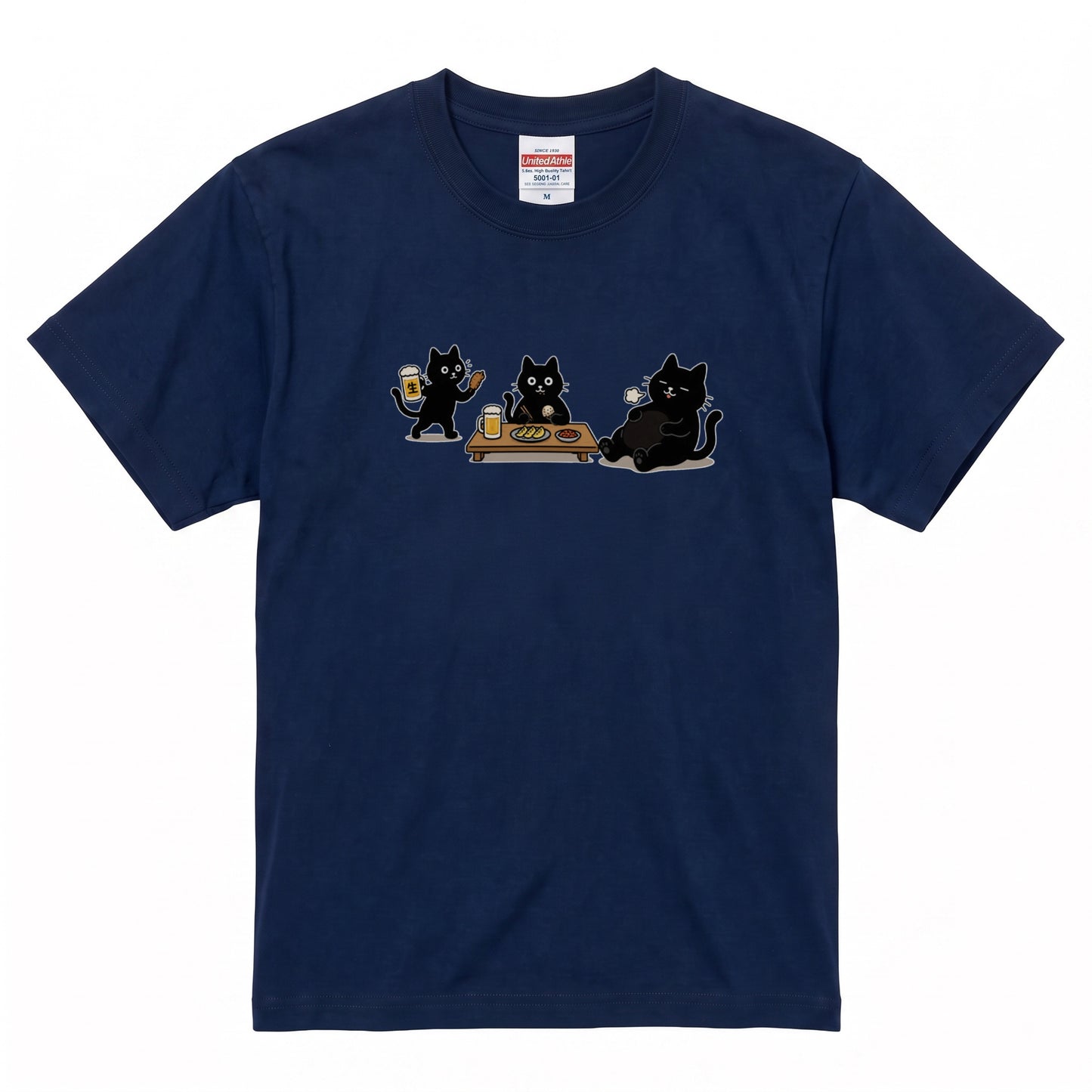 BEER CATS | 手描き風 黒猫 ビールパーティー 乾杯 グラフィック 癒やし系 Tシャツ【猫雑貨・ルームウェア・普段着・宴会着・ユニセックス・ギフトに最適】