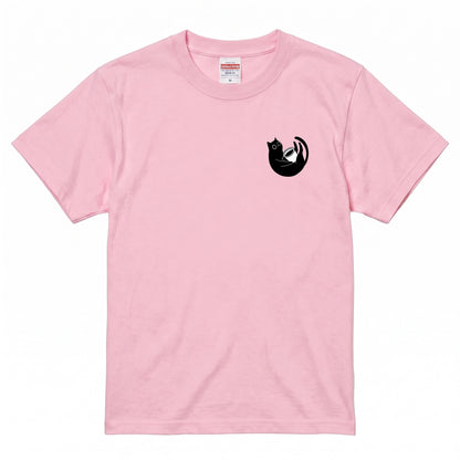CAT & COFFEE | 手描き風 ワンポイント 黒猫 コーヒーカップ ミニマル グラフィック Tシャツ【猫雑貨・普段着・きれいめ・ユニセックス・ギフトに最適】