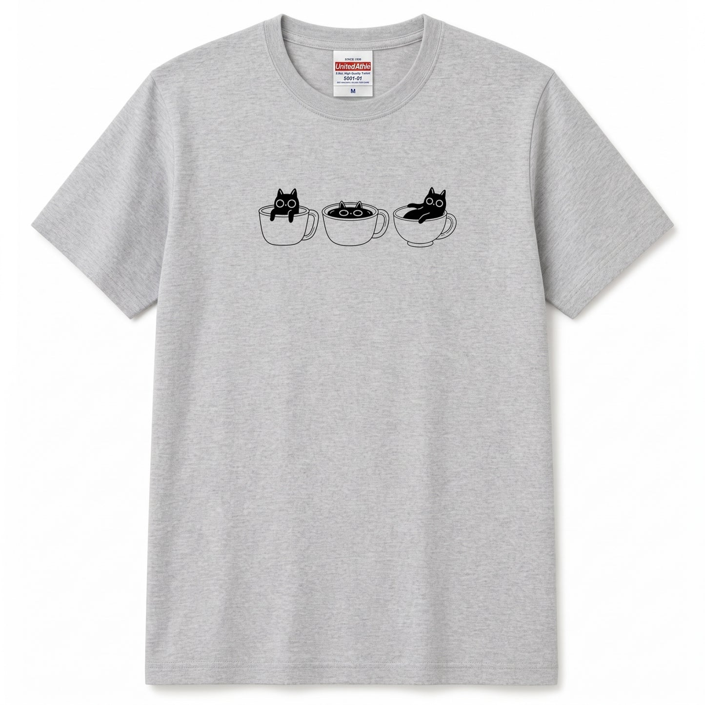 CAT IN CUP | 手描き風 シンプル 黒猫 コーヒー マグカップ グラフィック Tシャツ【猫雑貨・普段着・ルームウェア・ユニセックス・ギフトに最適】
