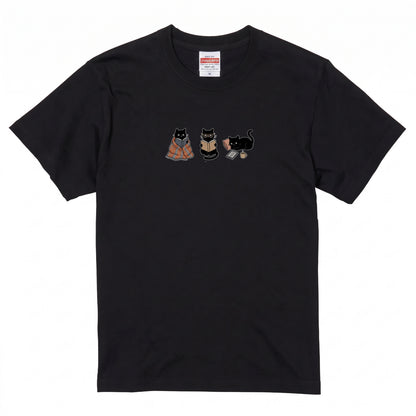 読書する黒猫たち Tシャツ