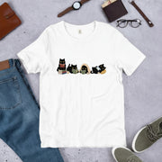 読書黒猫 Tシャツ ｜ 猫好き・読書好き・本好きに人気