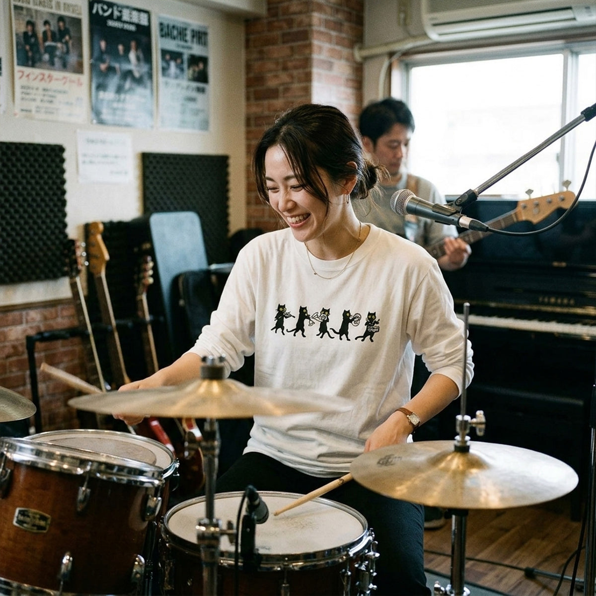 猫 長袖Tシャツ｜黒猫 音楽隊 イラスト｜ねこ ロンT メンズ レディース S-2XL