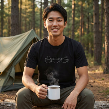CAT IN CUP | 手描き風 シンプル 黒猫 コーヒー マグカップ グラフィック Tシャツ【猫雑貨・普段着・ルームウェア・ユニセックス・ギフトに最適】