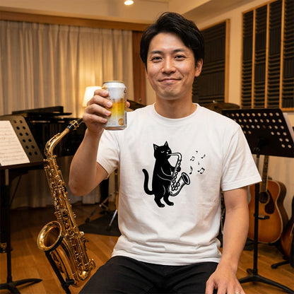 サックスを吹く猫Tシャツ｜音楽好きに人気