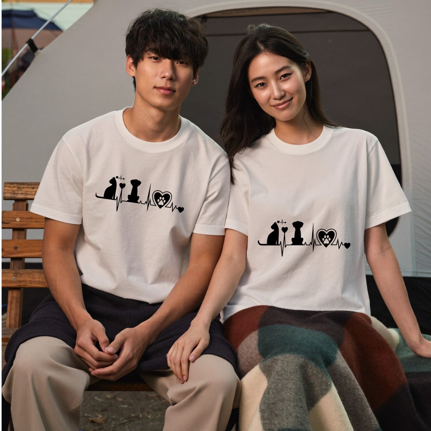 猫と犬 ハートビート Tシャツ | 動物好きに人気