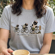 休み休みで、ちょうどいい。 | 黒猫 ロードバイク サイクリング 峠 珈琲 休憩 おもしろ Tシャツ【自転車好き・ポタリング・チャリ・猫グッズ・かわいい・誕生日ギフトに最適】
