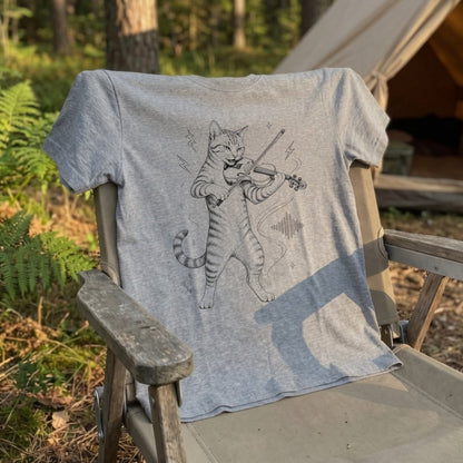 バイオリンキャット | 猫 バイオリン 演奏 イラスト Tシャツ【猫好き・バイオリニスト・クラシック・誕生日ギフトに最適】