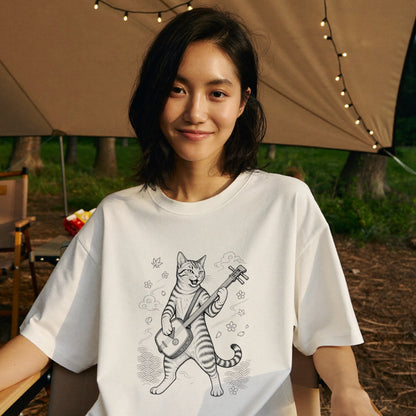三味線猫 | 三味線 猫 和風 浮世絵風 イラスト Tシャツ【猫好き・和柄・伝統芸能・誕生日ギフトに最適】