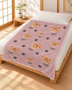 Playful Cat Paw Prints 愛猫の写真で作るお名前入りブランケット｜肉球柄