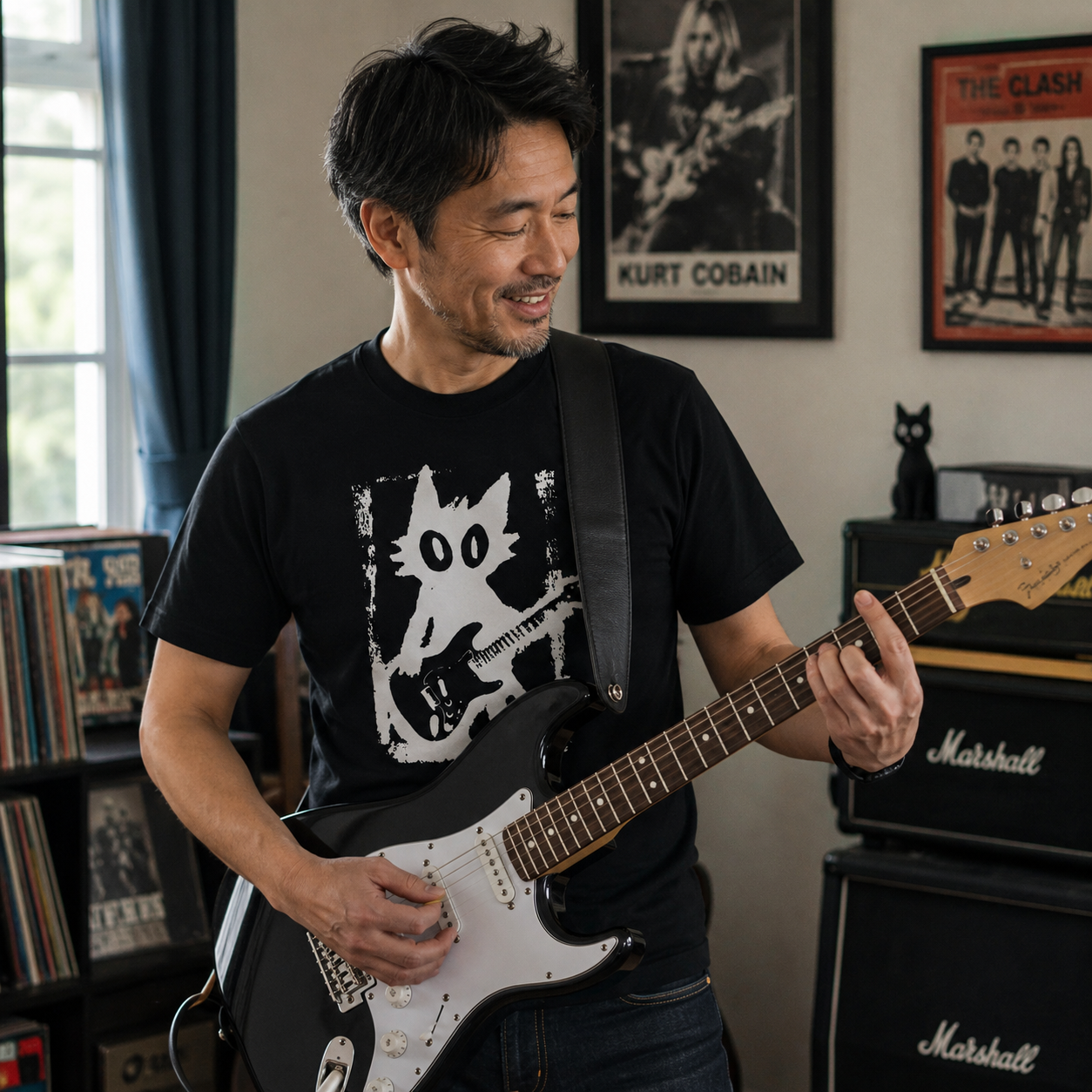 猫ギターロック Tシャツ | 音楽好きに人気