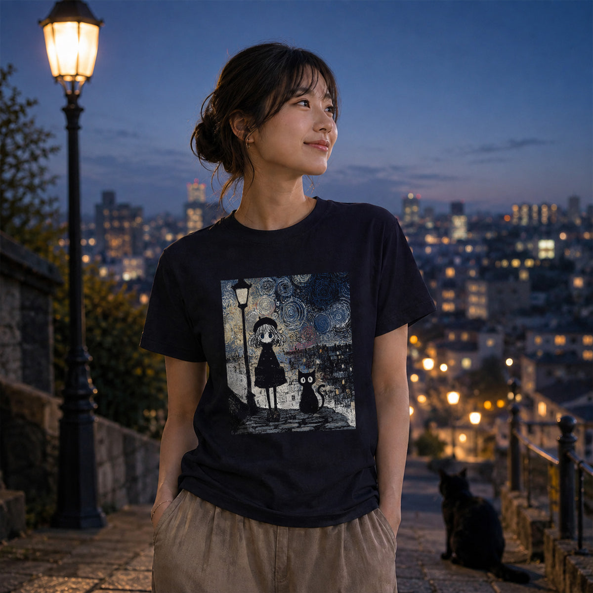 星月夜と少女 黒猫 Tシャツ ｜ 猫好き・ゴッホ風・絵画・アニメ好きに人気