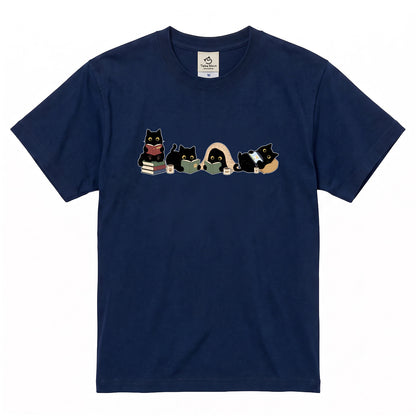 読書黒猫 Tシャツ ｜ 猫好き・読書好き・本好きに人気