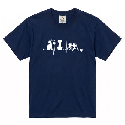 猫と犬 ハートビート Tシャツ | 動物好きに人気