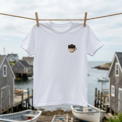 CATS IN TEACUP | クラシカル 洋風 ティーカップ ワンポイント 黒猫 グラフィック Tシャツ【猫雑貨・普段着・きれいめ・ユニセックス・ギフトに最適】