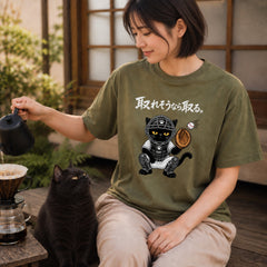 Baseball Cat 1 |「取れそうなら取る。」黒猫 キャッチャー 野球 Tシャツ | フロントプリント