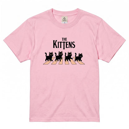 THE KITTENS | 横断歩道 ゆるかわ 子猫 パロディTシャツ【猫好き・愛猫家・イベント・ギフトに最適】