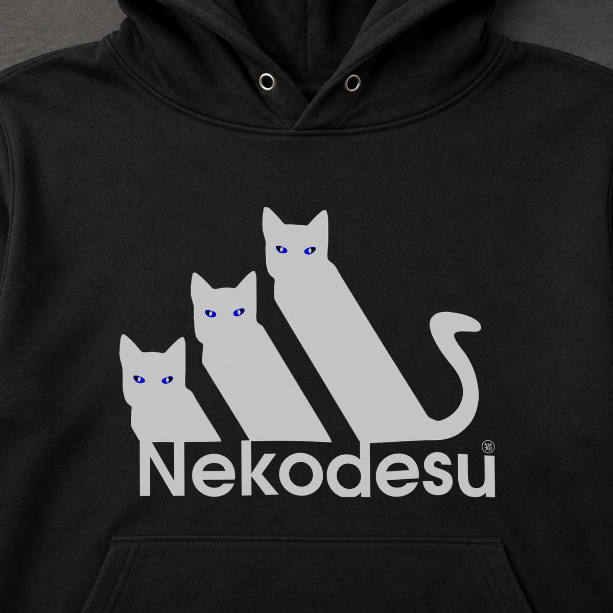 Nekodesu 黒猫 パロディ アディダス風 おもしろ 猫 パーカー ｜フロントプリント